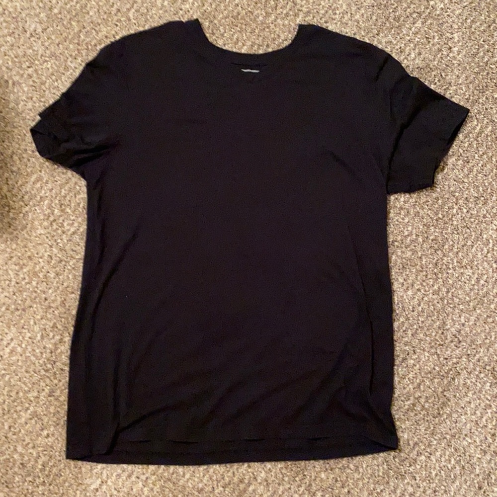 Urban Pipeline Vneck
